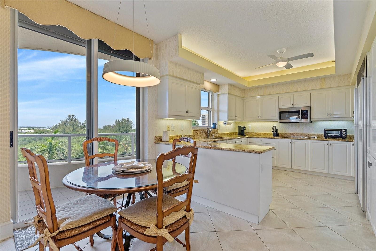 Image 13 of 35 For 3010 Grand Bay Boulevard 445
