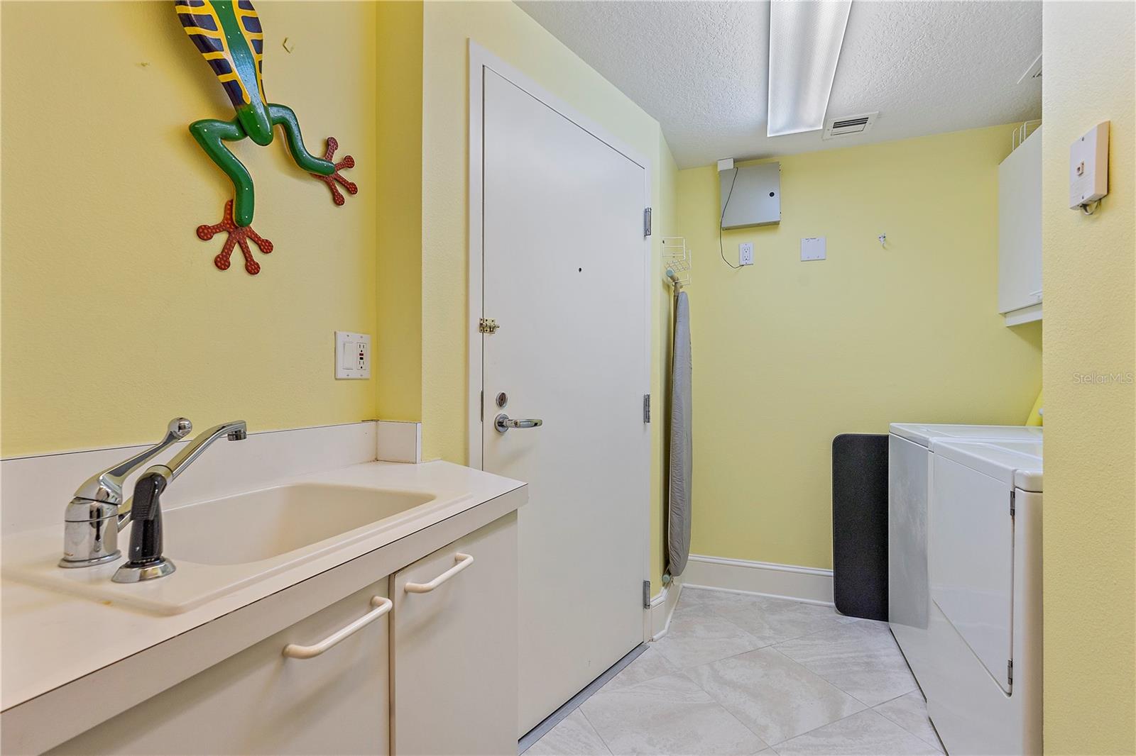 Image 22 of 35 For 3010 Grand Bay Boulevard 445