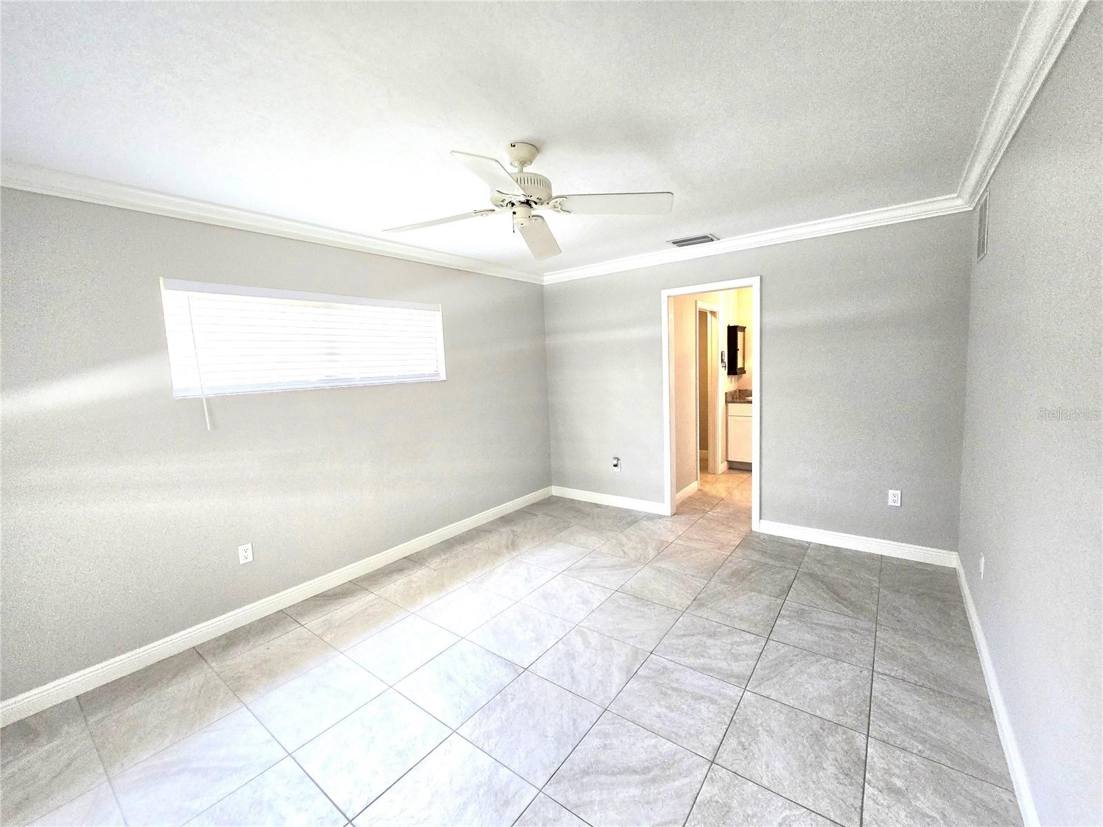 Image 16 of 31 For 2204 34th Street W