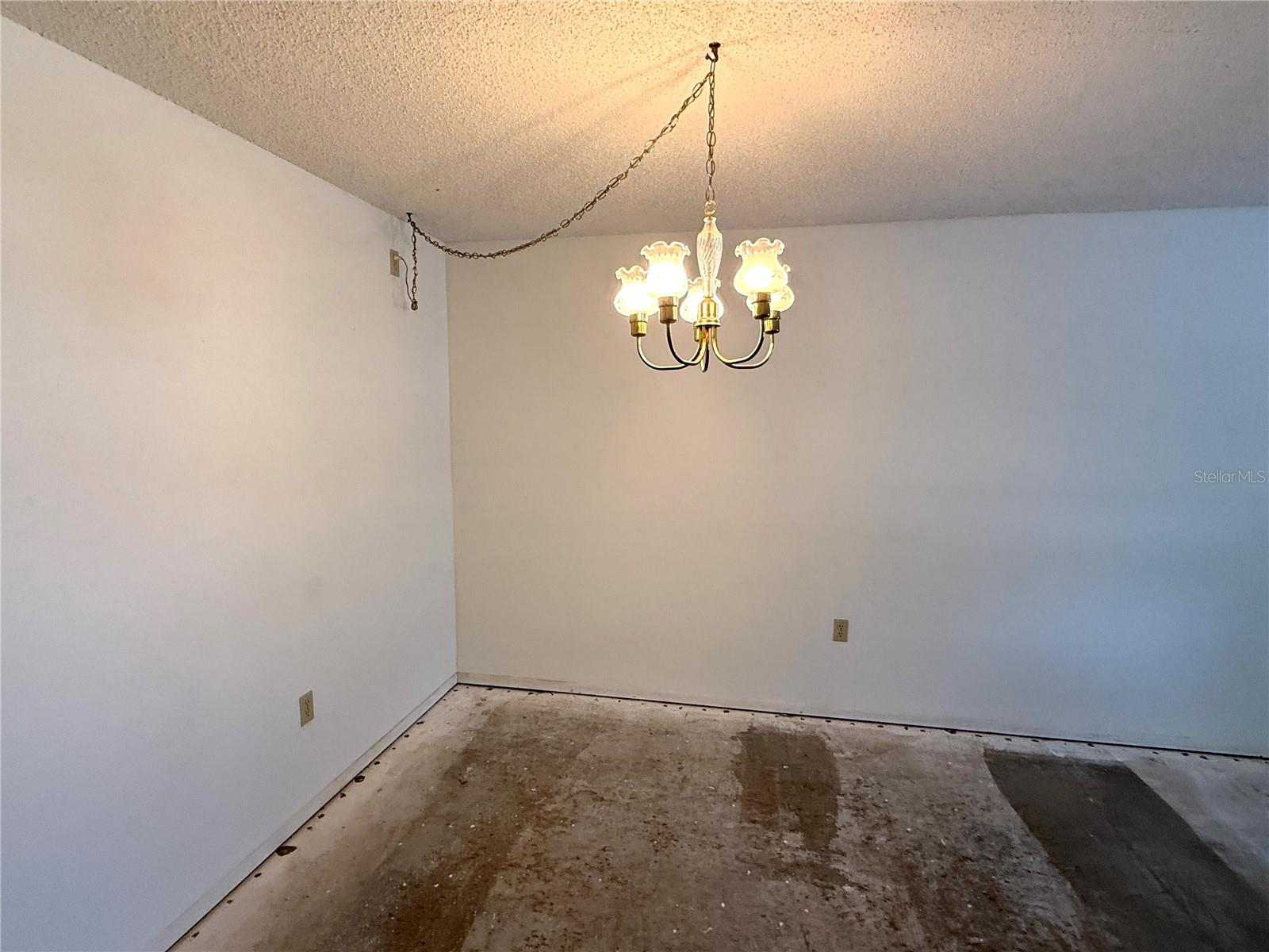 Image 12 of 35 For 425 30th Avenue W C204
