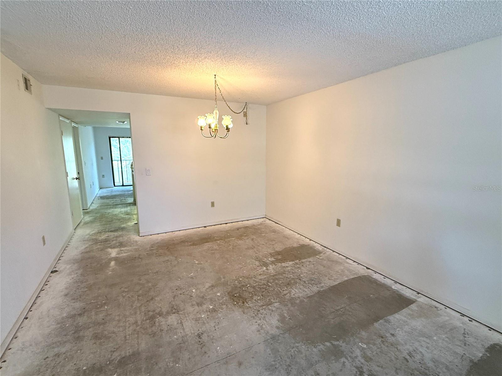Image 14 of 35 For 425 30th Avenue W C204