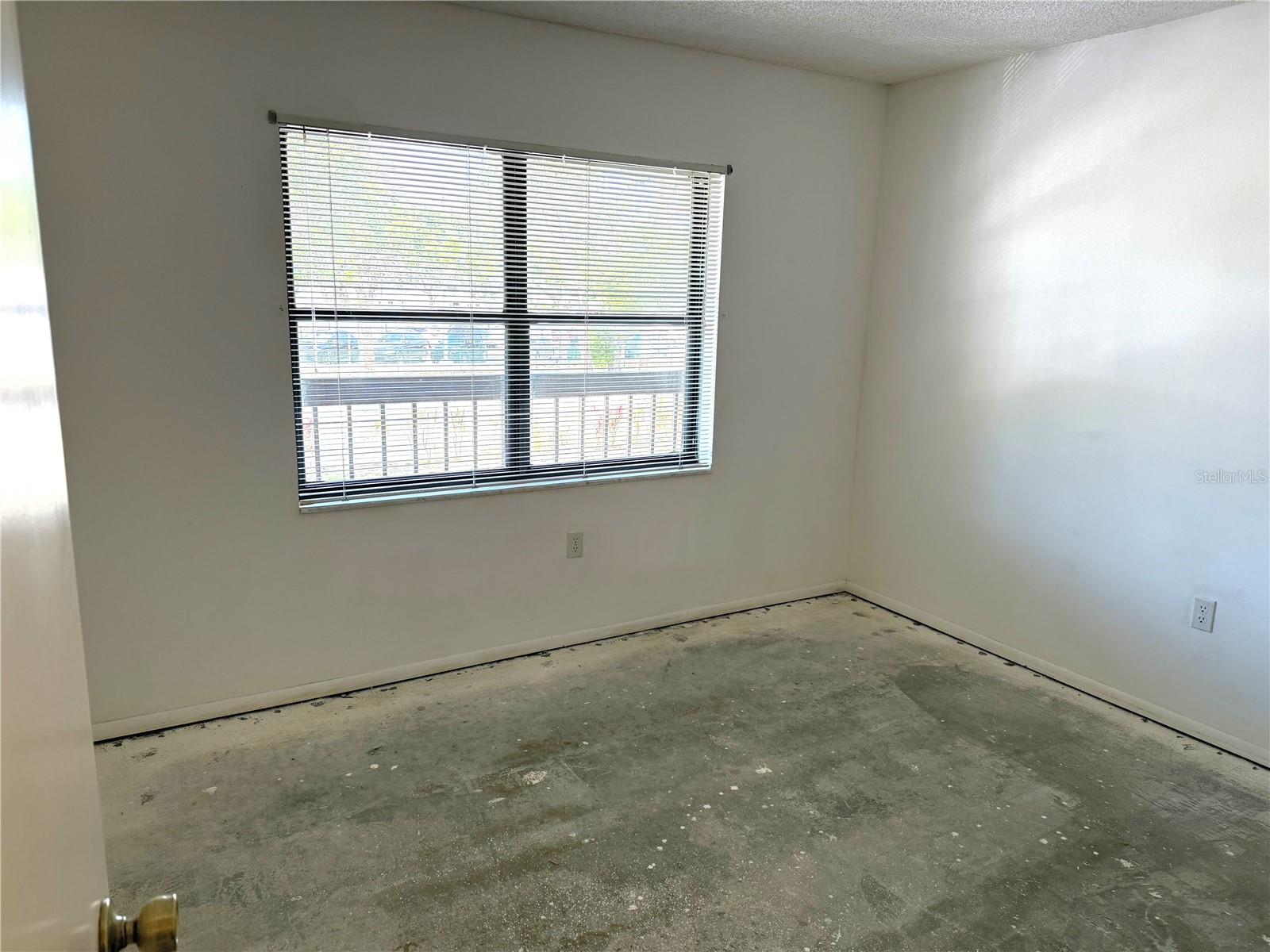 Image 15 of 35 For 425 30th Avenue W C204