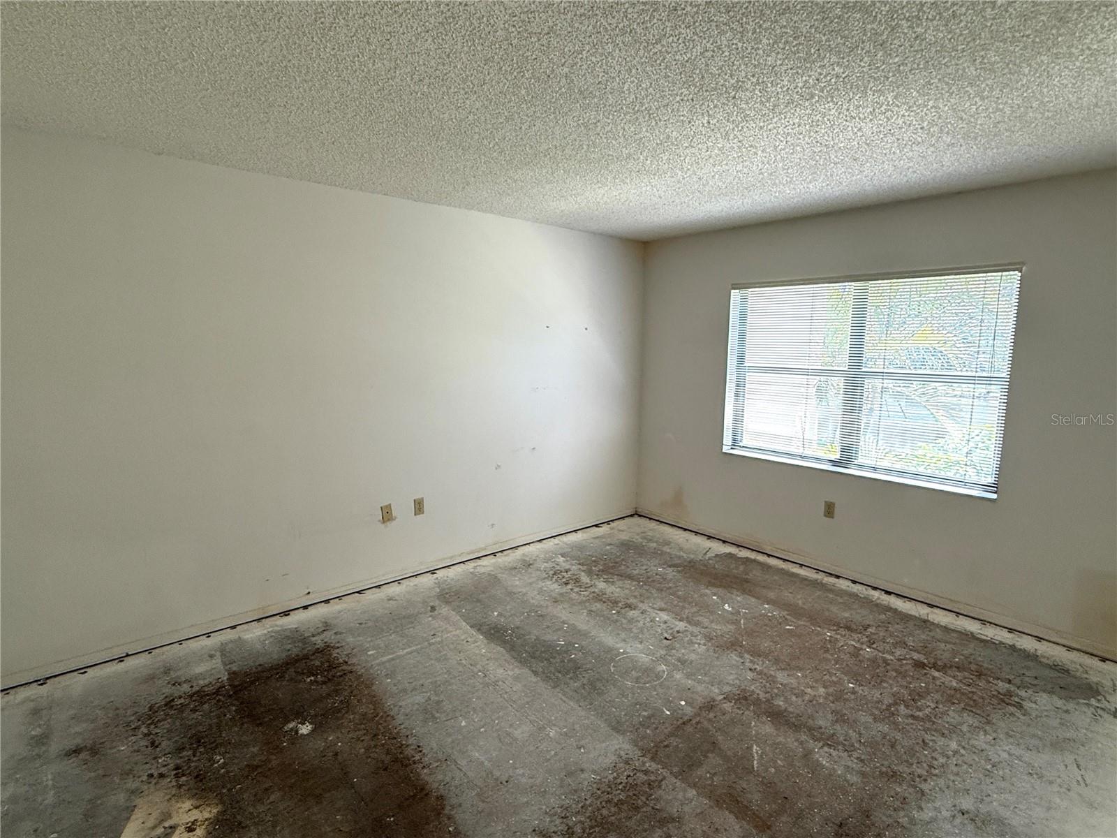 Image 17 of 35 For 425 30th Avenue W C204