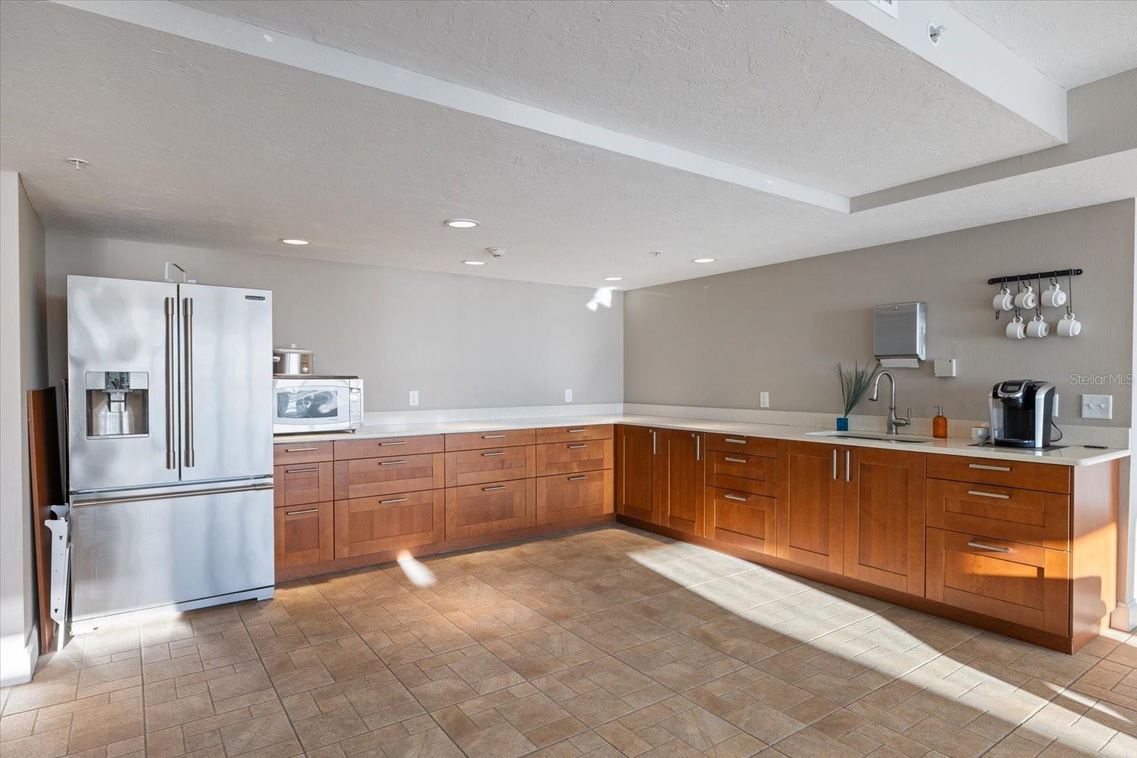 Image 49 of 74 For 101 Gulfstream Avenue 11c