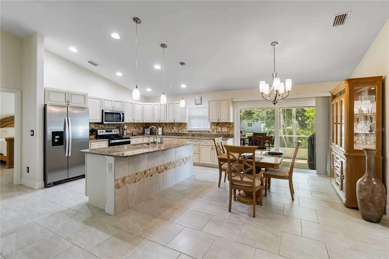 Image 10 of 32 For 3453 Dryden Street