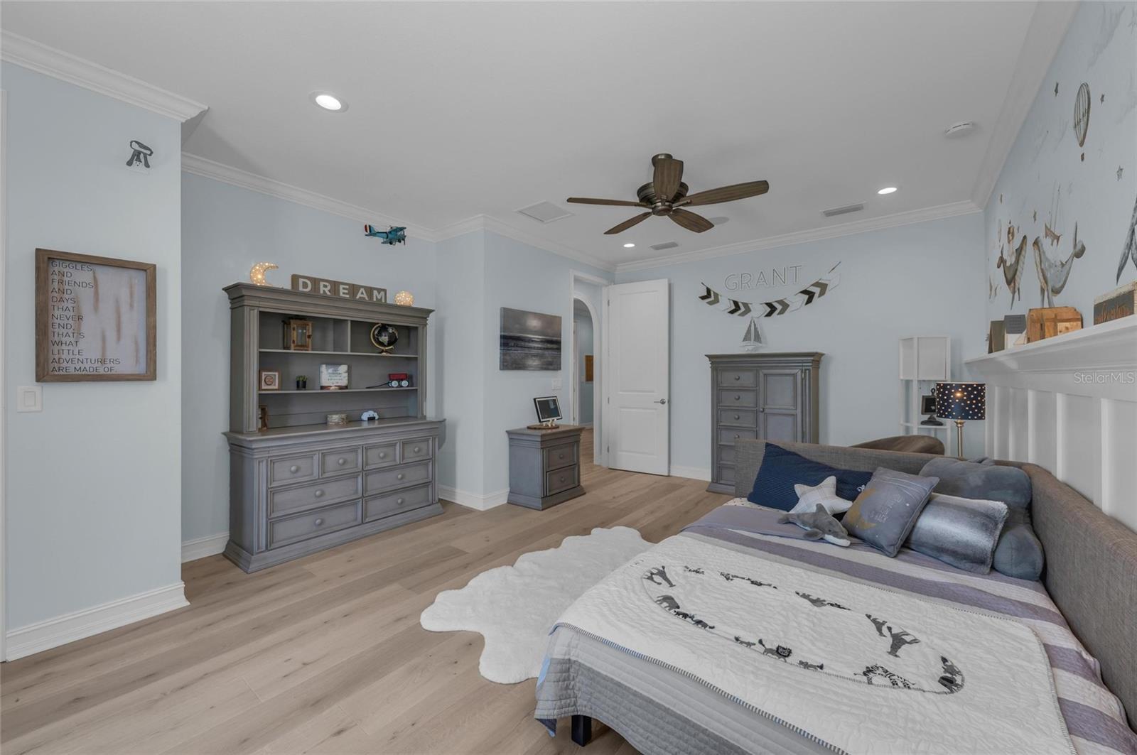 Image 46 of 78 For 2806 Starwood Court