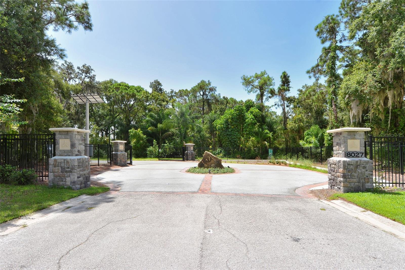 Image 37 of 48 For 7912 Estates Drive