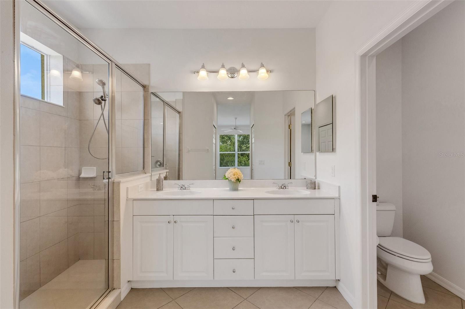 Image 21 of 72 For 5633 Key Largo Court B-08