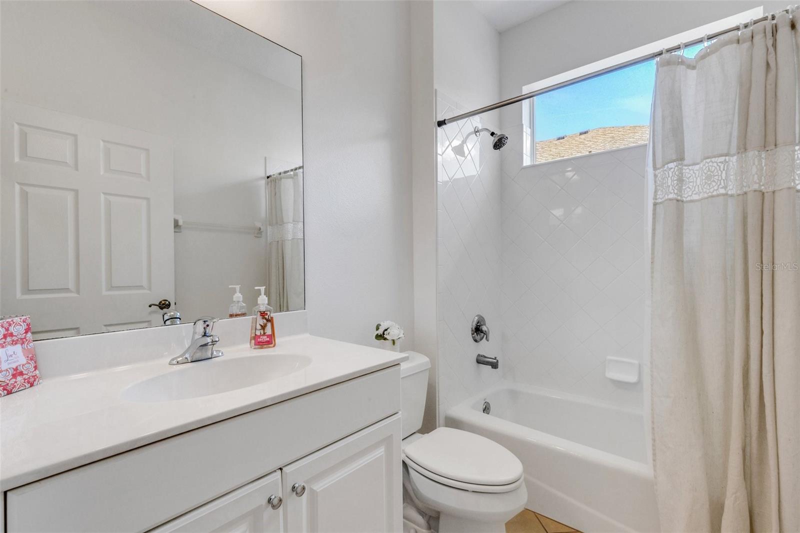 Image 24 of 72 For 5633 Key Largo Court B-08