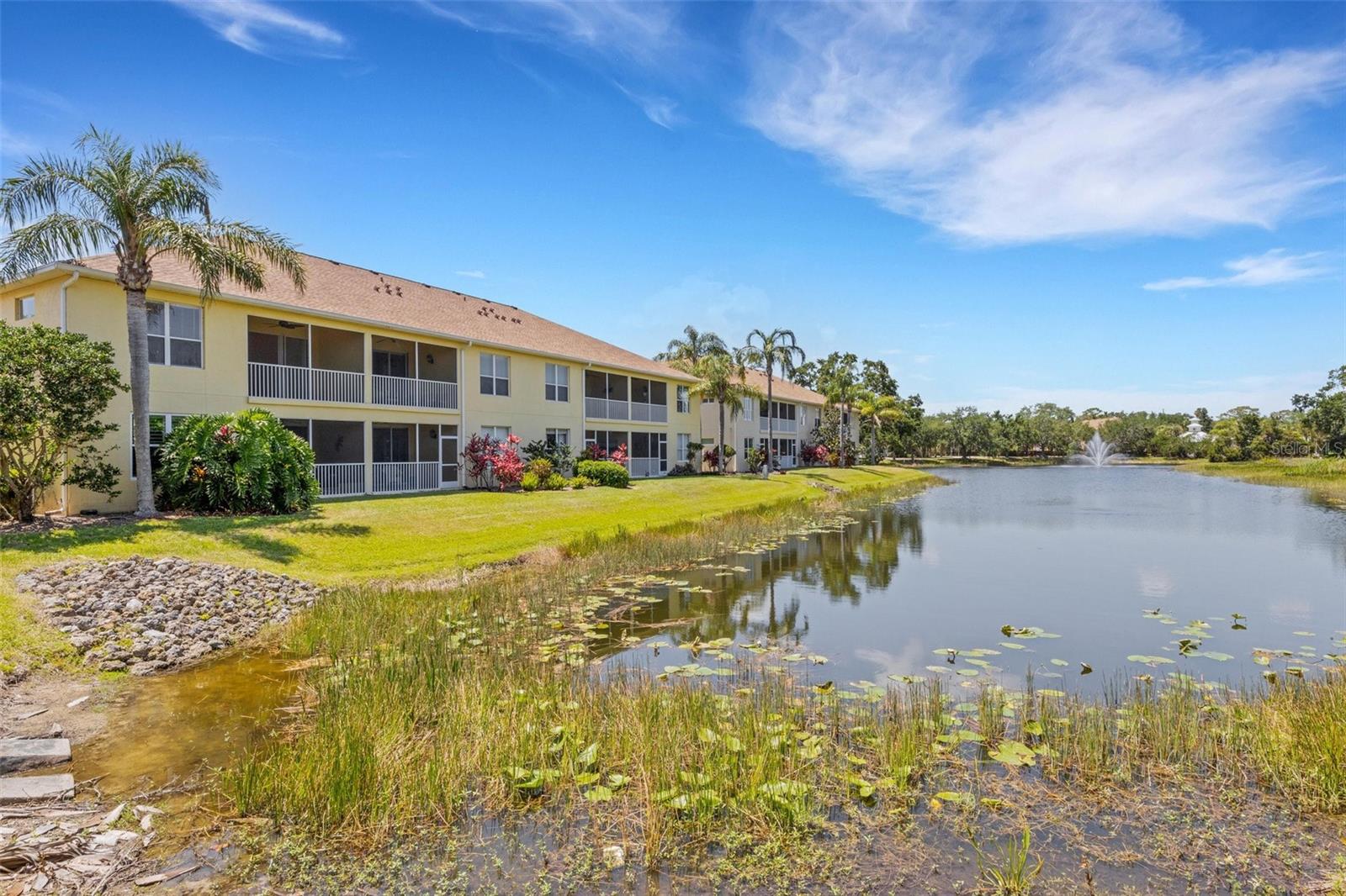 Image 33 of 72 For 5633 Key Largo Court B-08