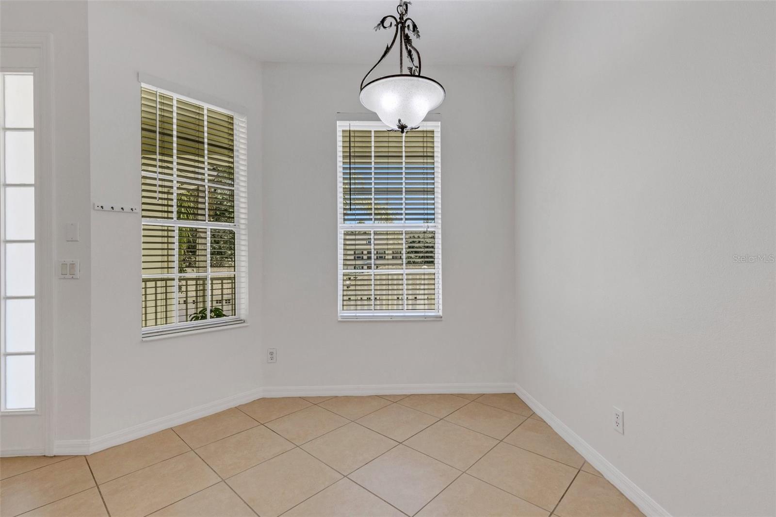 Image 5 of 72 For 5633 Key Largo Court B-08