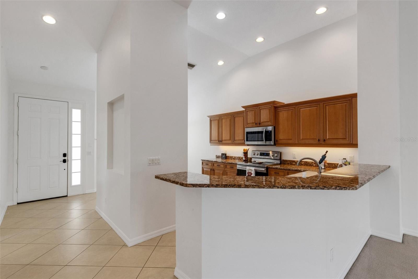 Image 8 of 72 For 5633 Key Largo Court B-08