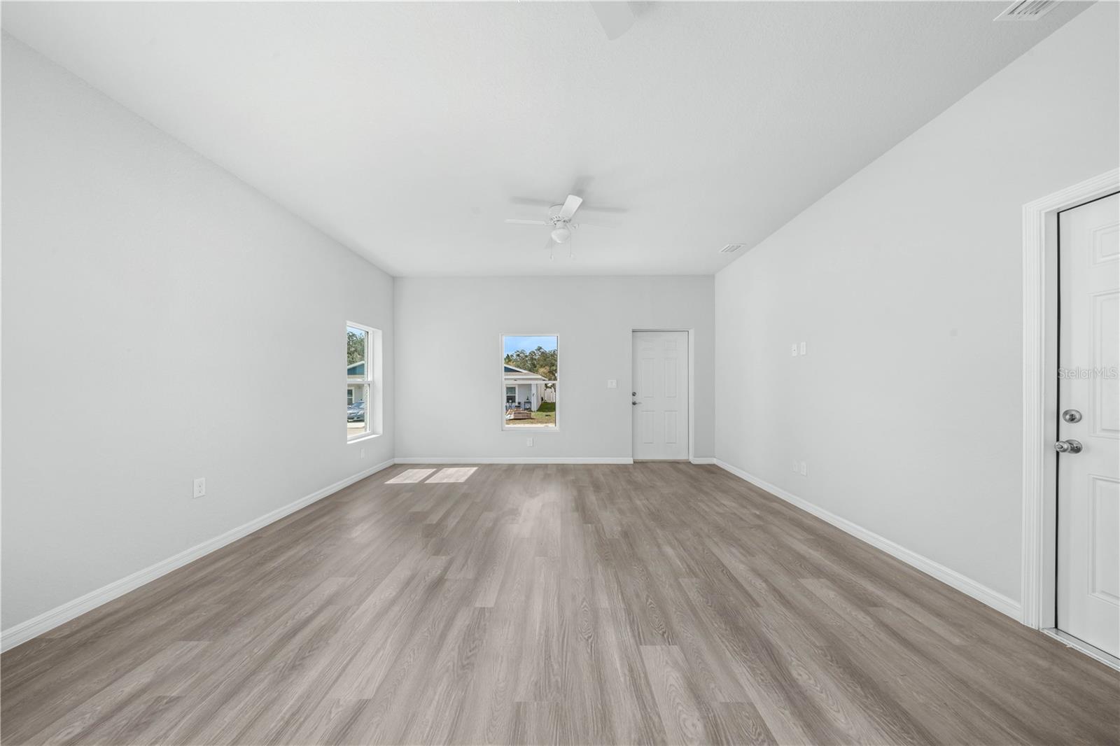 Image 29 of 51 For 1429 Las Villas Boulevard