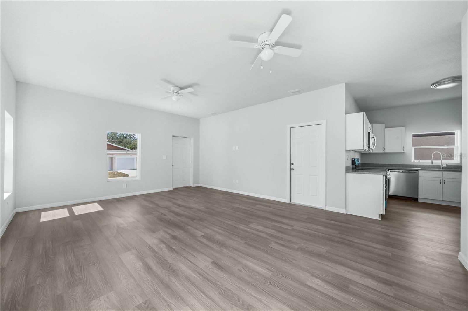 Image 30 of 51 For 1429 Las Villas Boulevard