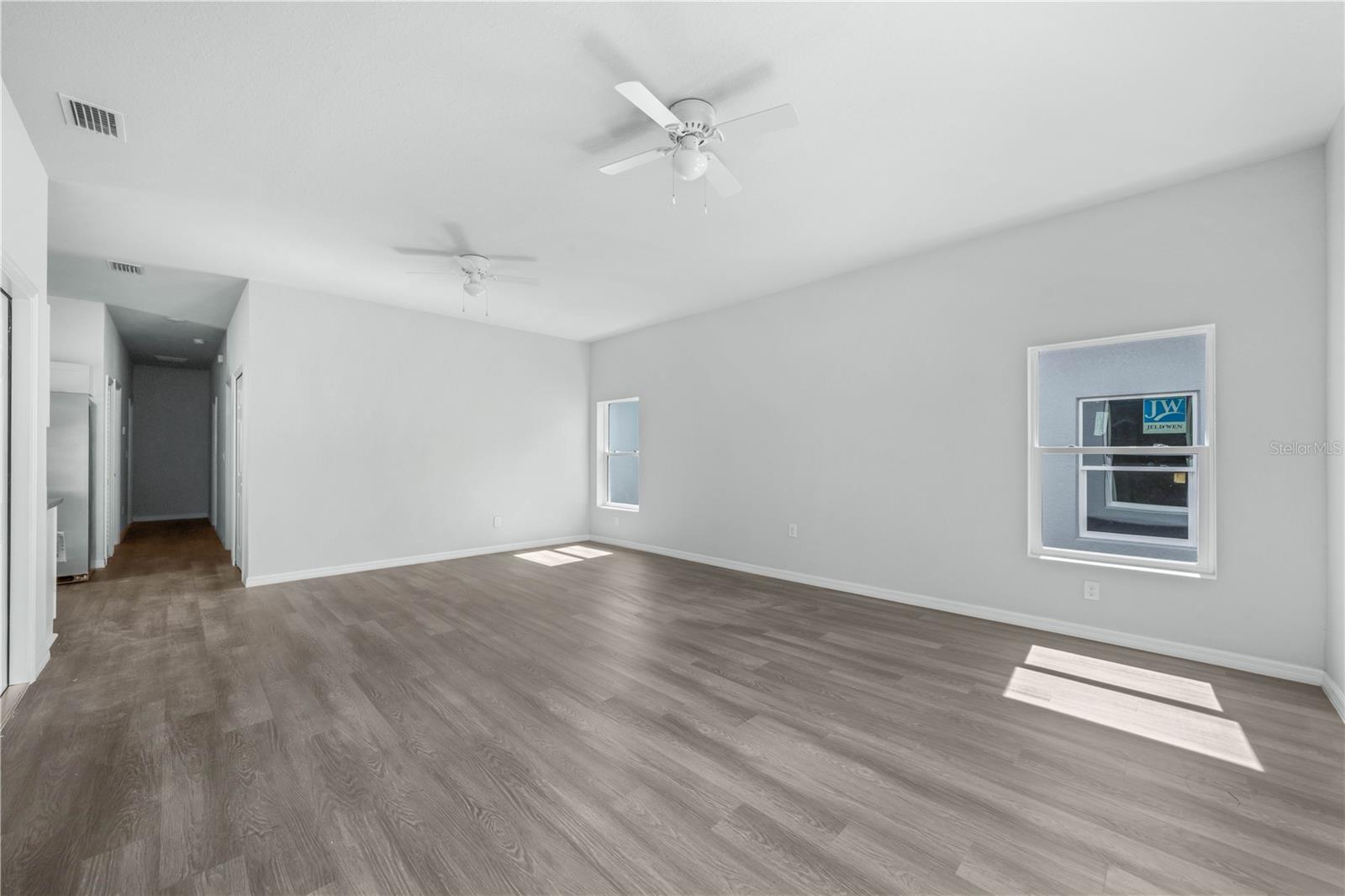 Image 32 of 51 For 1429 Las Villas Boulevard