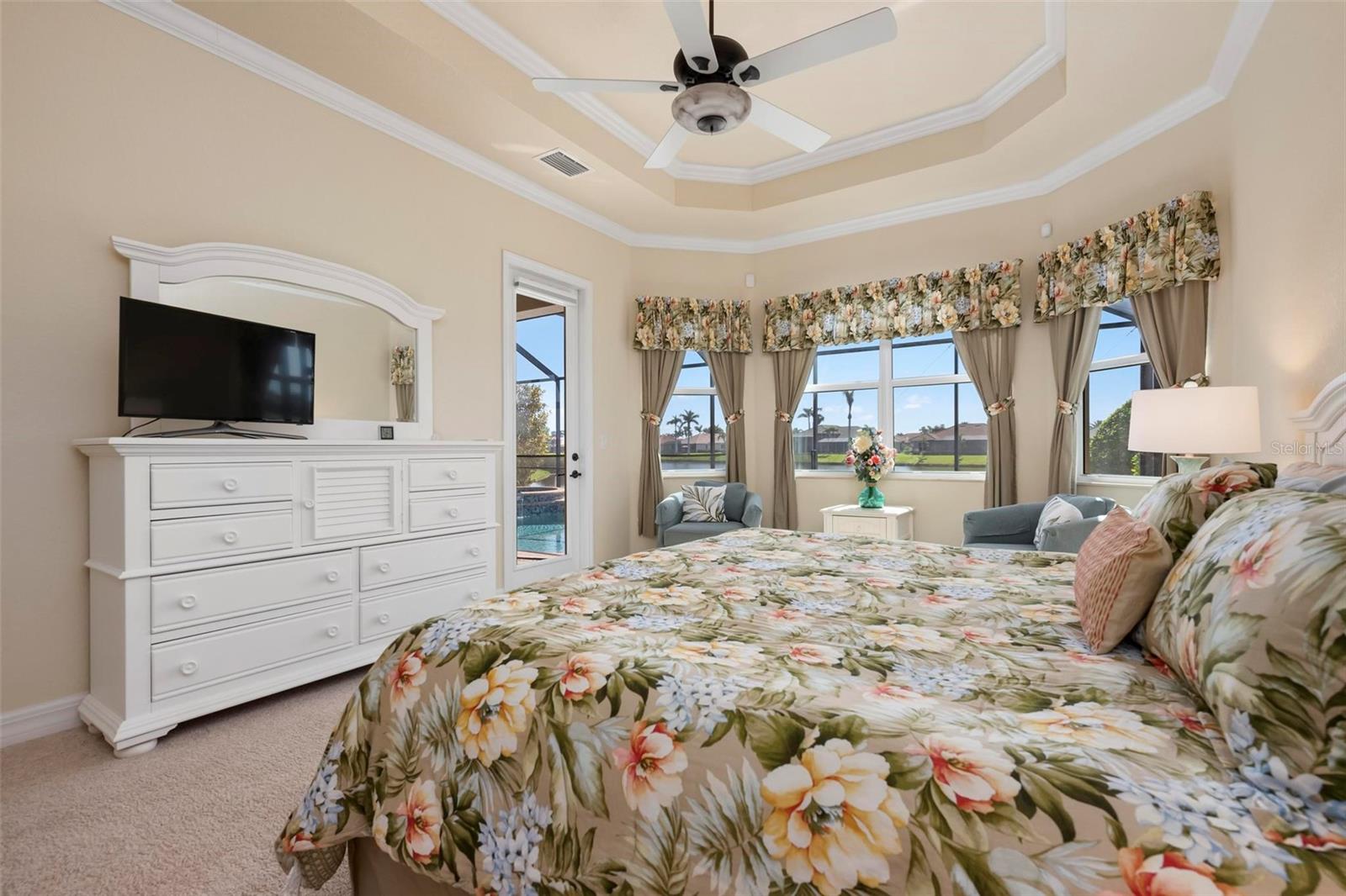 Image 21 of 52 For 8297 Barton Farms Boulevard