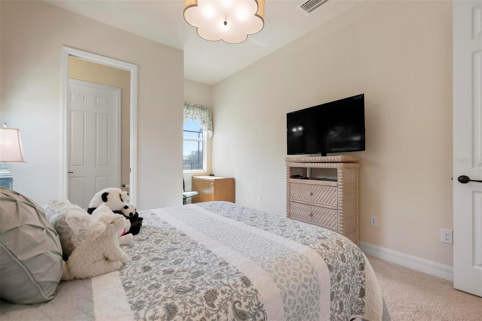 Image 31 of 52 For 8297 Barton Farms Boulevard