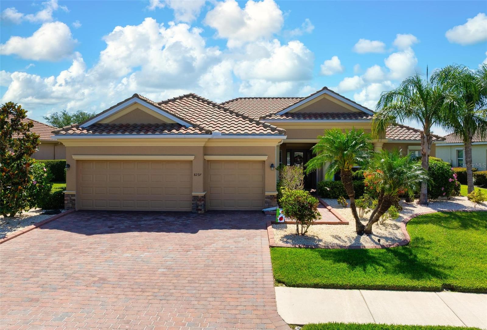 Image 42 of 52 For 8297 Barton Farms Boulevard