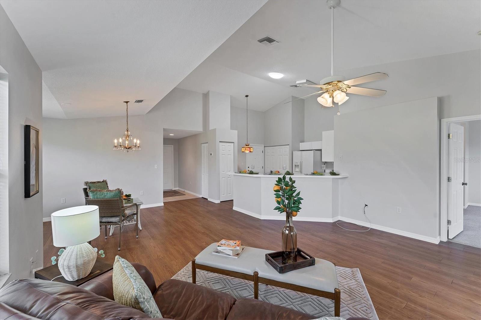 Image 10 of 49 For 3007 Live Oak Lane