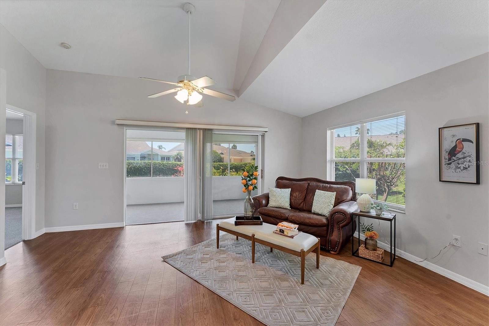 Image 7 of 49 For 3007 Live Oak Lane