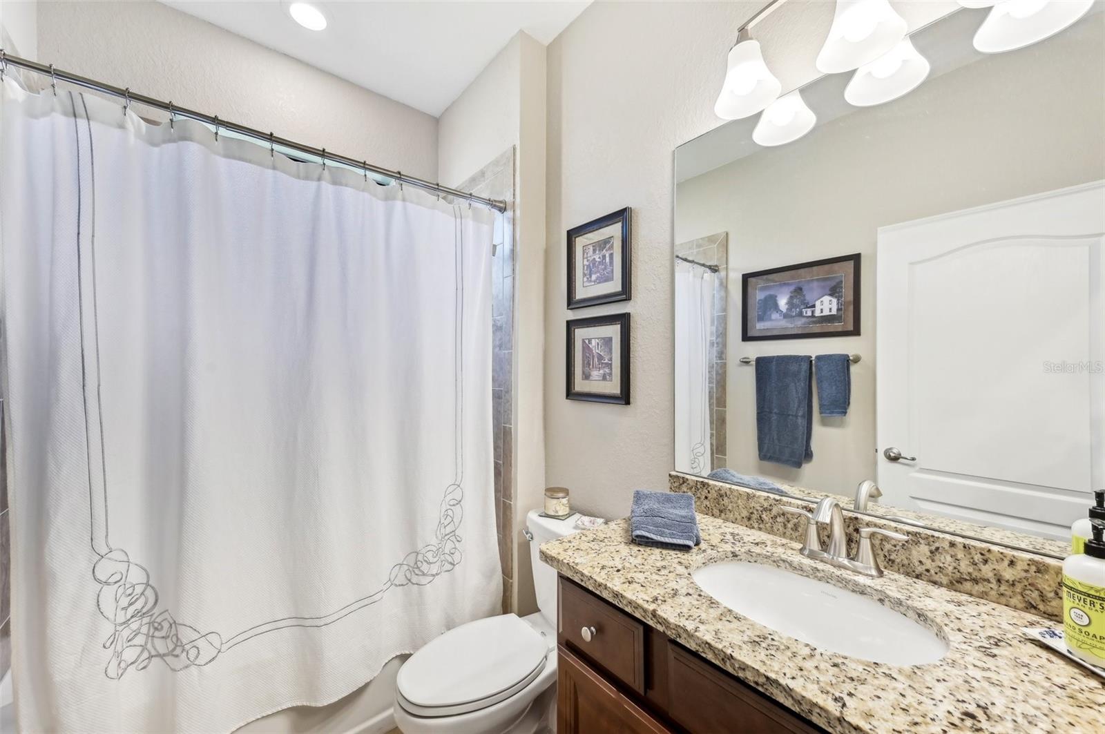 Image 27 of 64 For 13786 Vancanza Drive