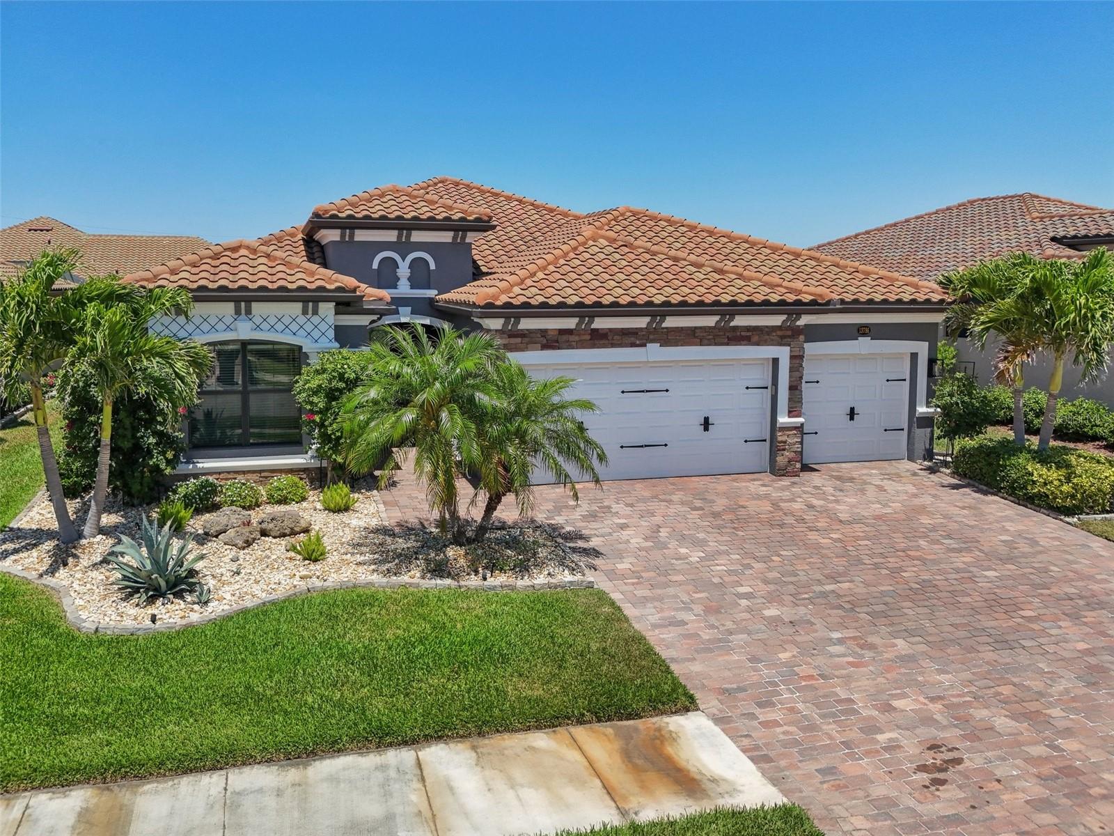 Image 45 of 64 For 13786 Vancanza Drive