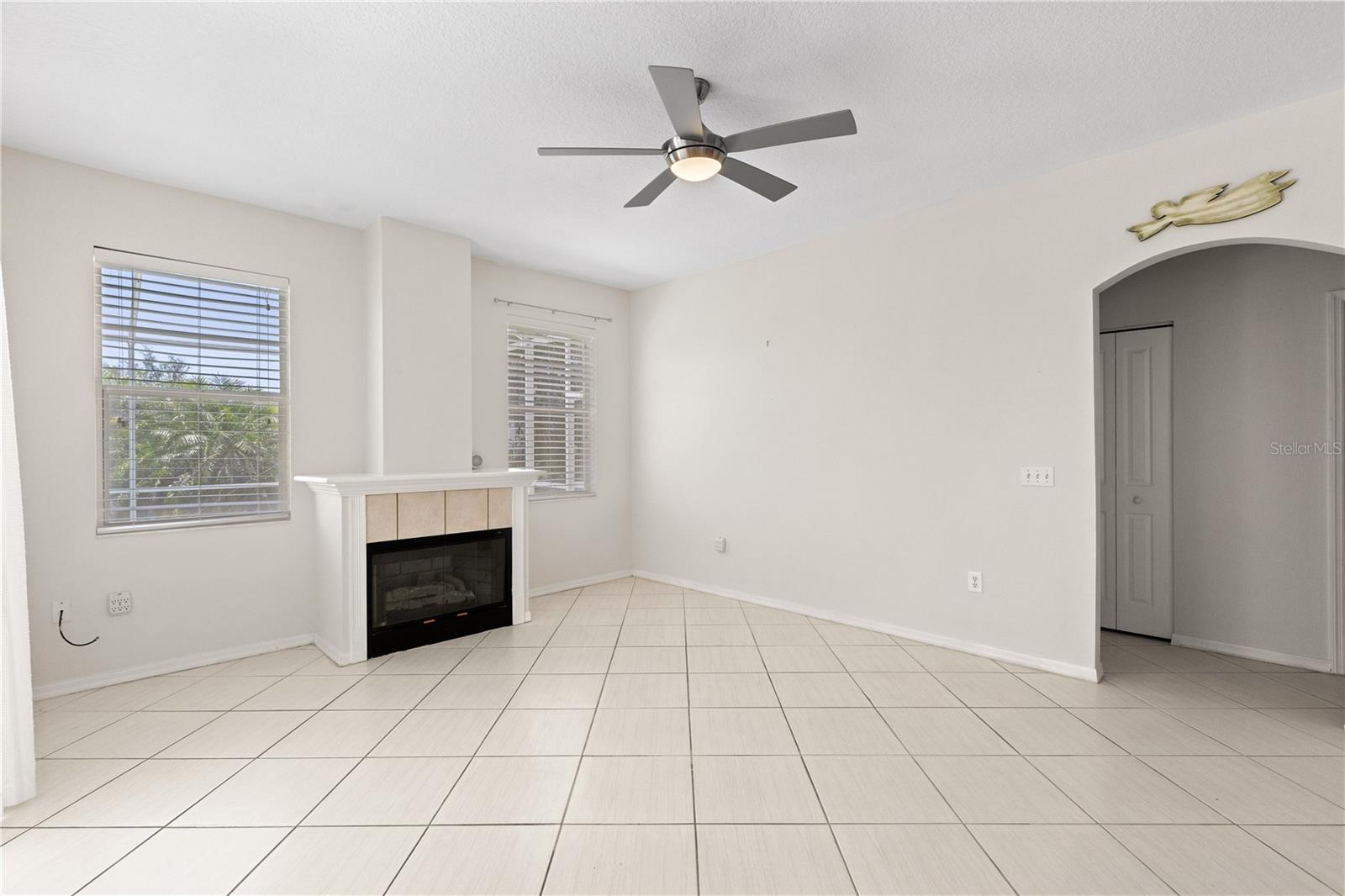 Image 11 of 46 For 12014 Beeflower Drive