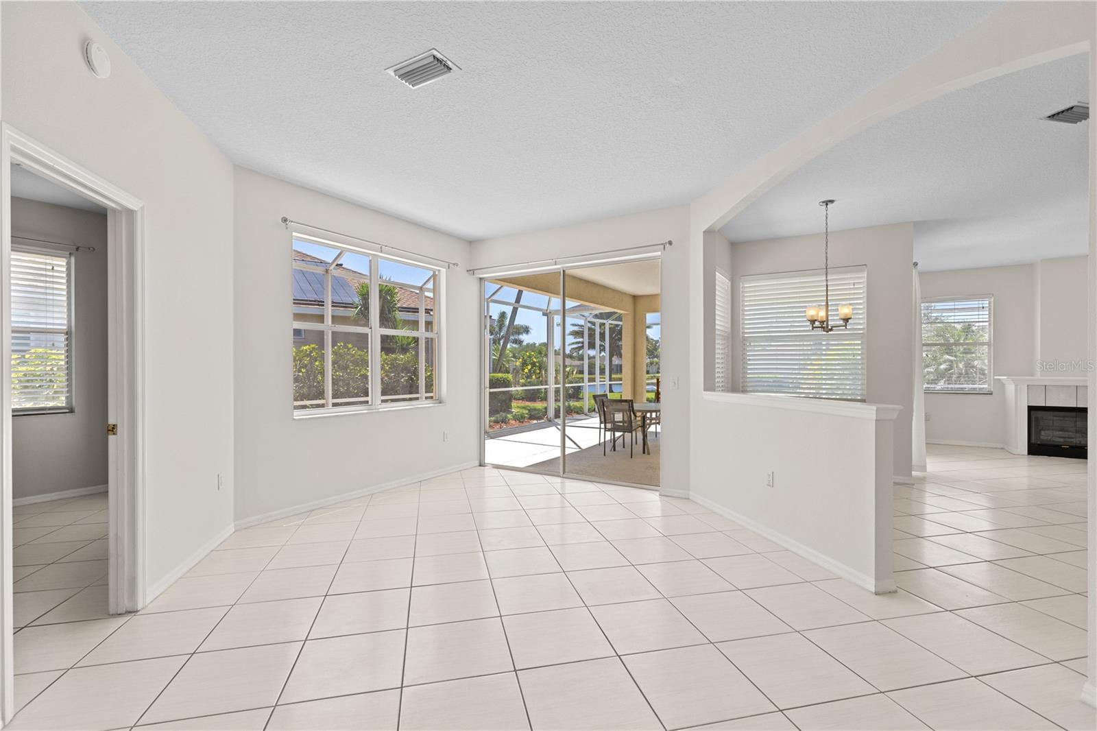 Image 15 of 46 For 12014 Beeflower Drive