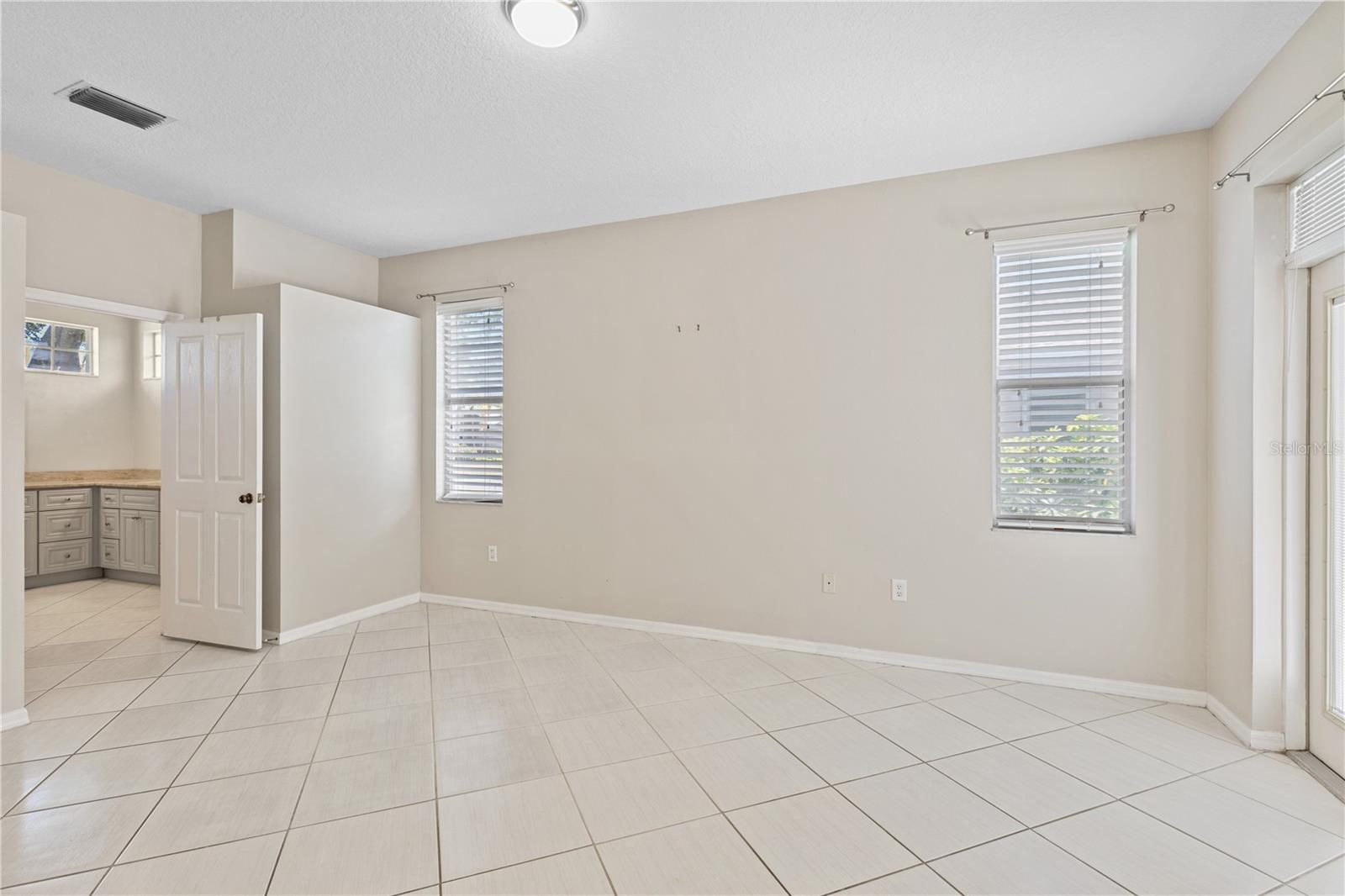 Image 16 of 46 For 12014 Beeflower Drive