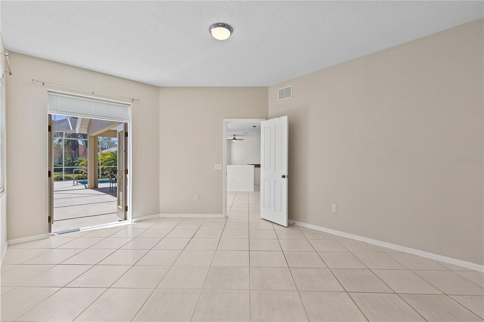 Image 19 of 46 For 12014 Beeflower Drive