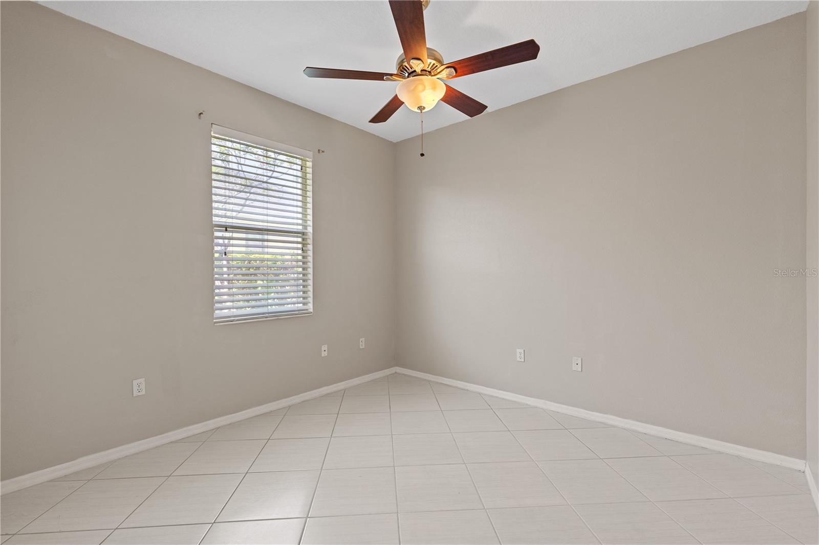 Image 25 of 46 For 12014 Beeflower Drive