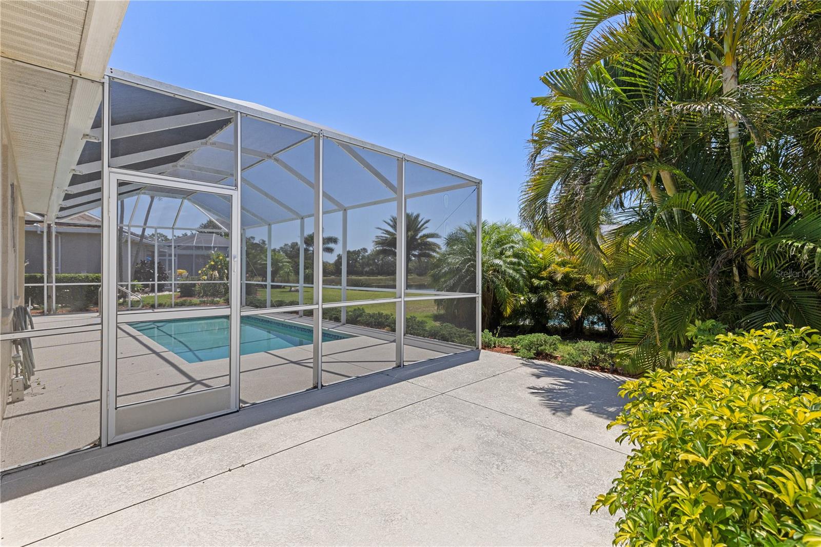 Image 34 of 46 For 12014 Beeflower Drive