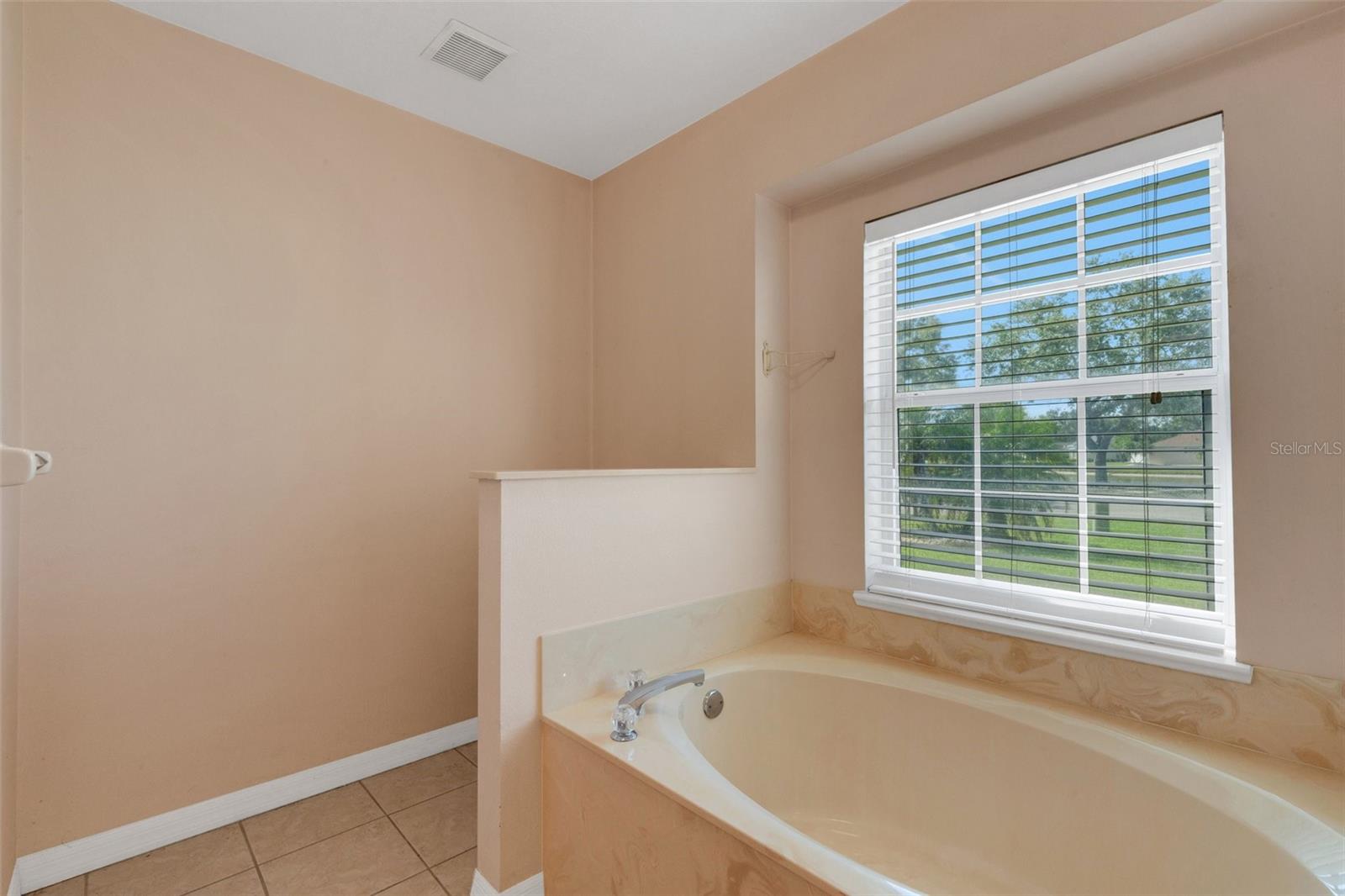 Image 32 of 60 For 835 70th Drive E