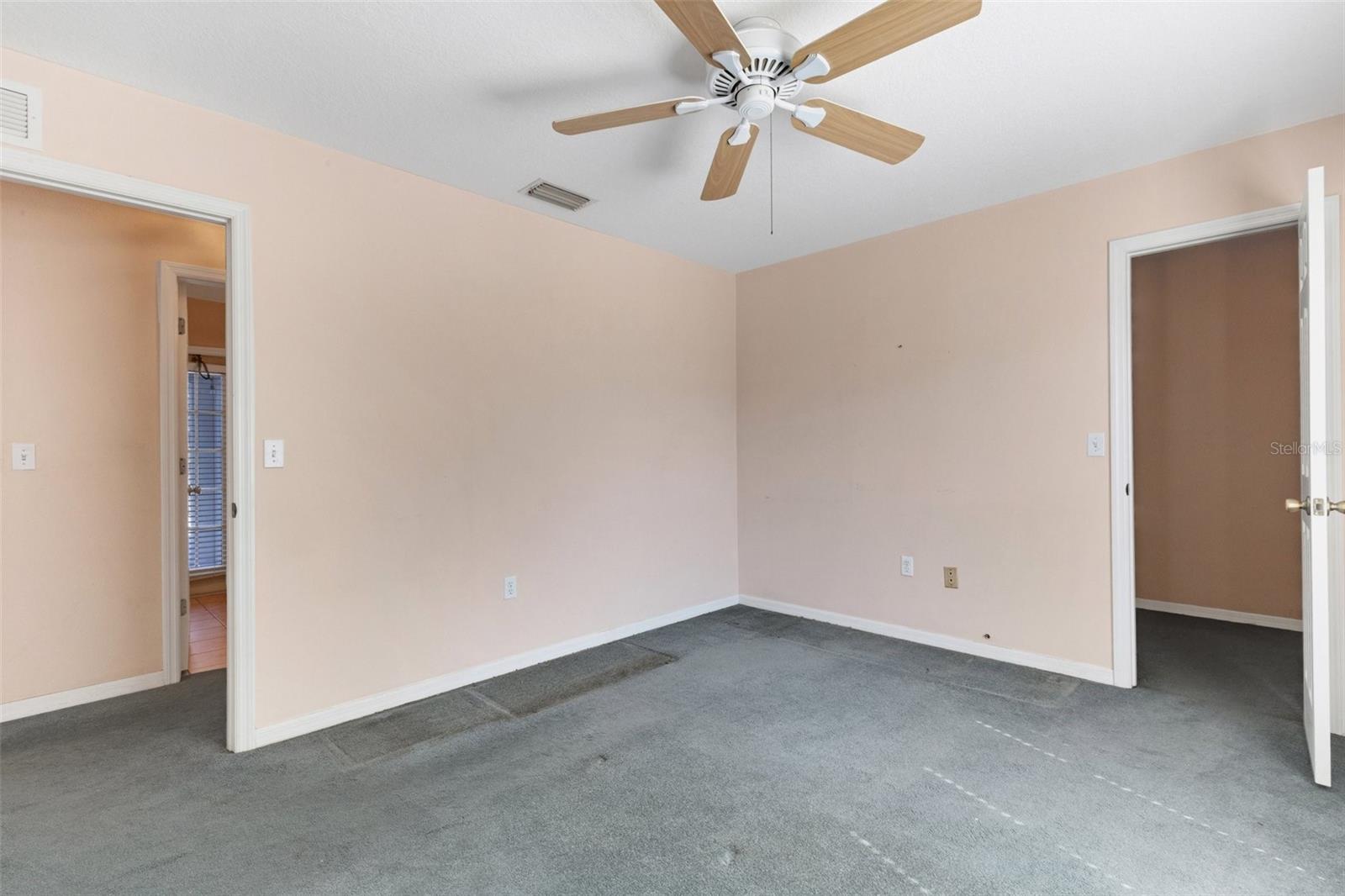 Image 36 of 60 For 835 70th Drive E