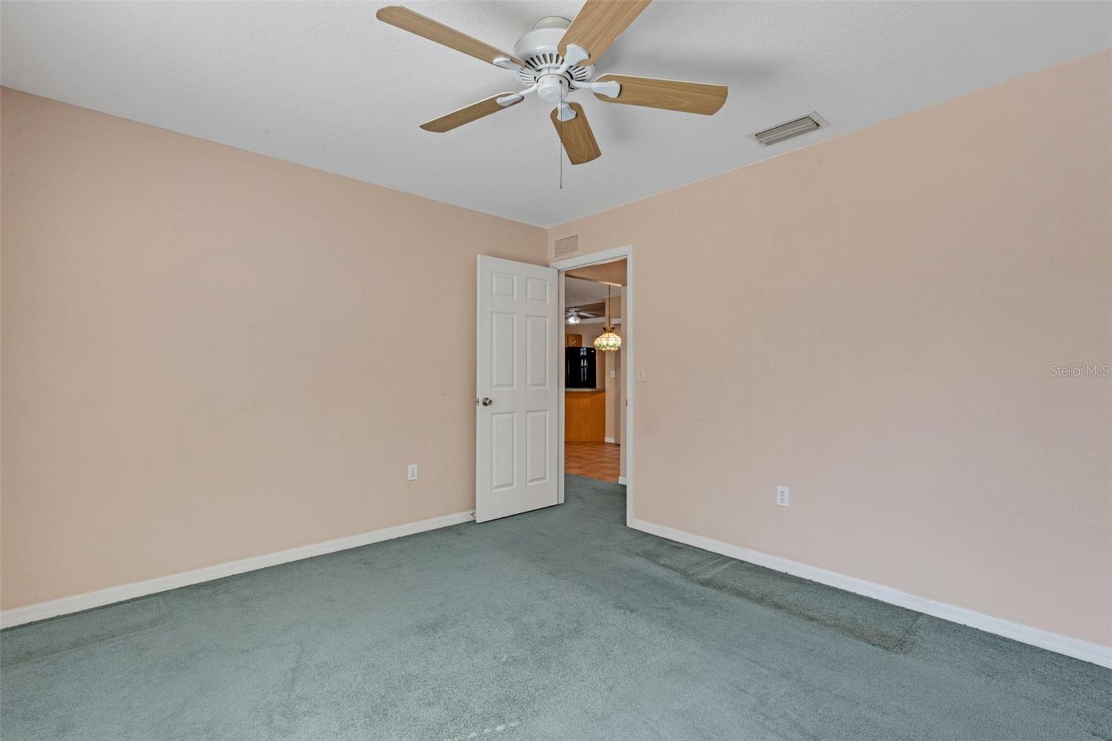 Image 37 of 60 For 835 70th Drive E
