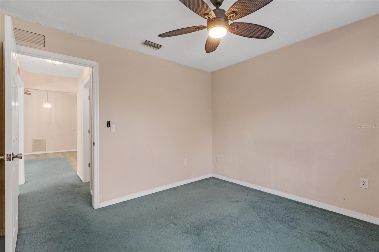 Image 42 of 60 For 835 70th Drive E