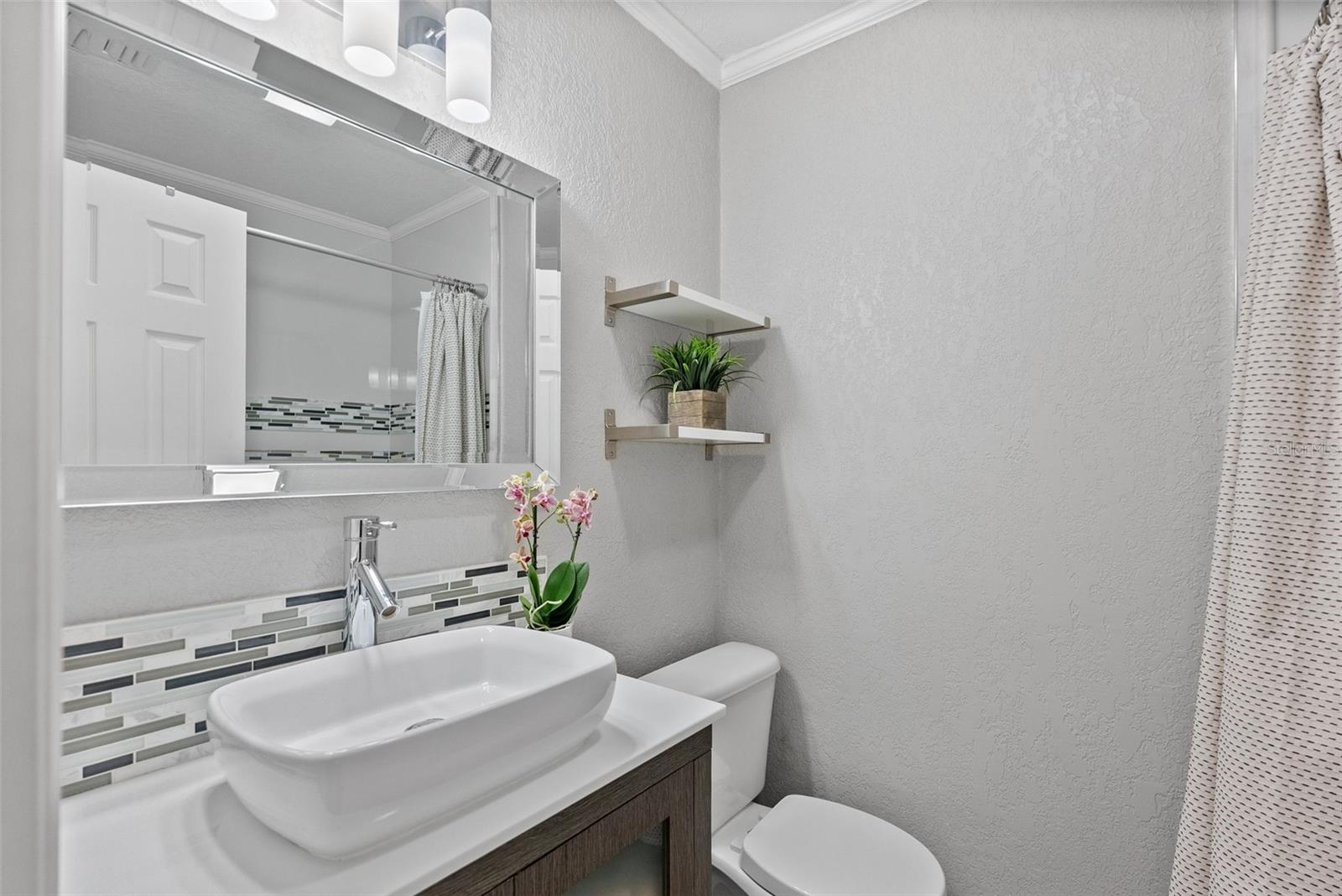 Image 23 of 37 For 7141 37th Avenue N