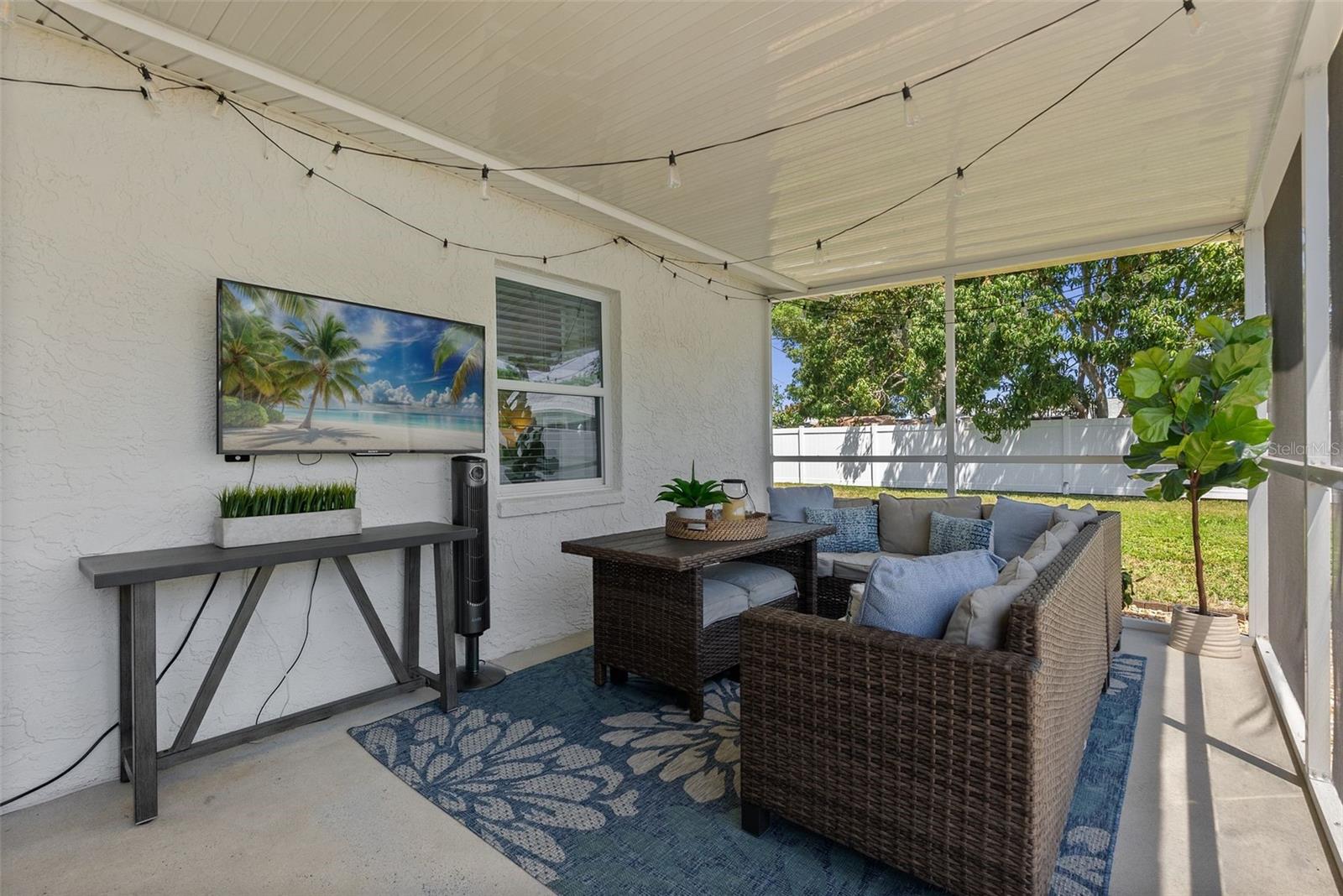 Image 25 of 37 For 7141 37th Avenue N