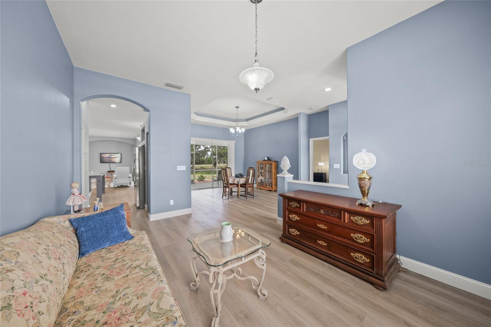 Image 13 of 41 For 9106 Yarberry Street