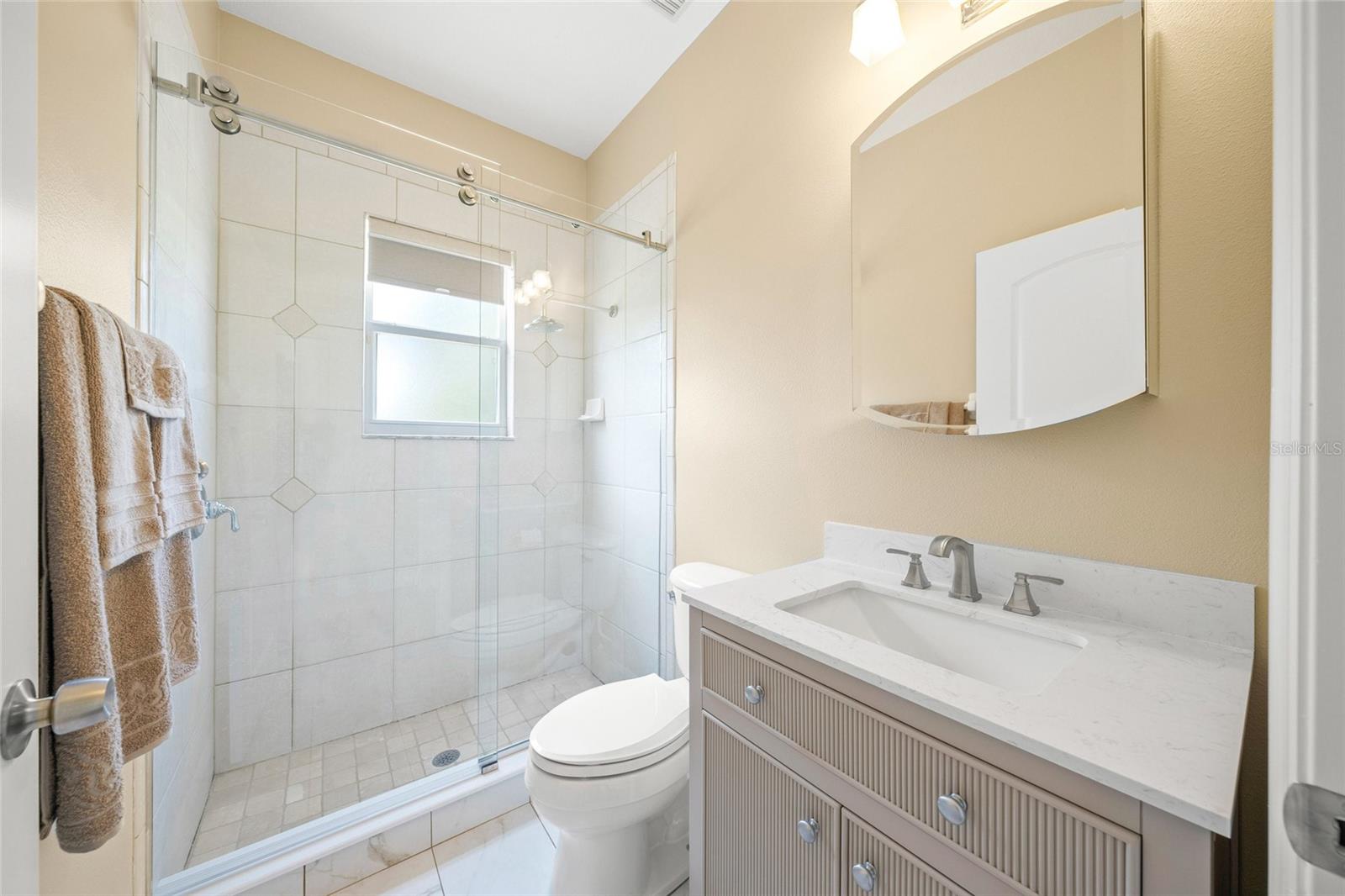 Image 31 of 41 For 9106 Yarberry Street