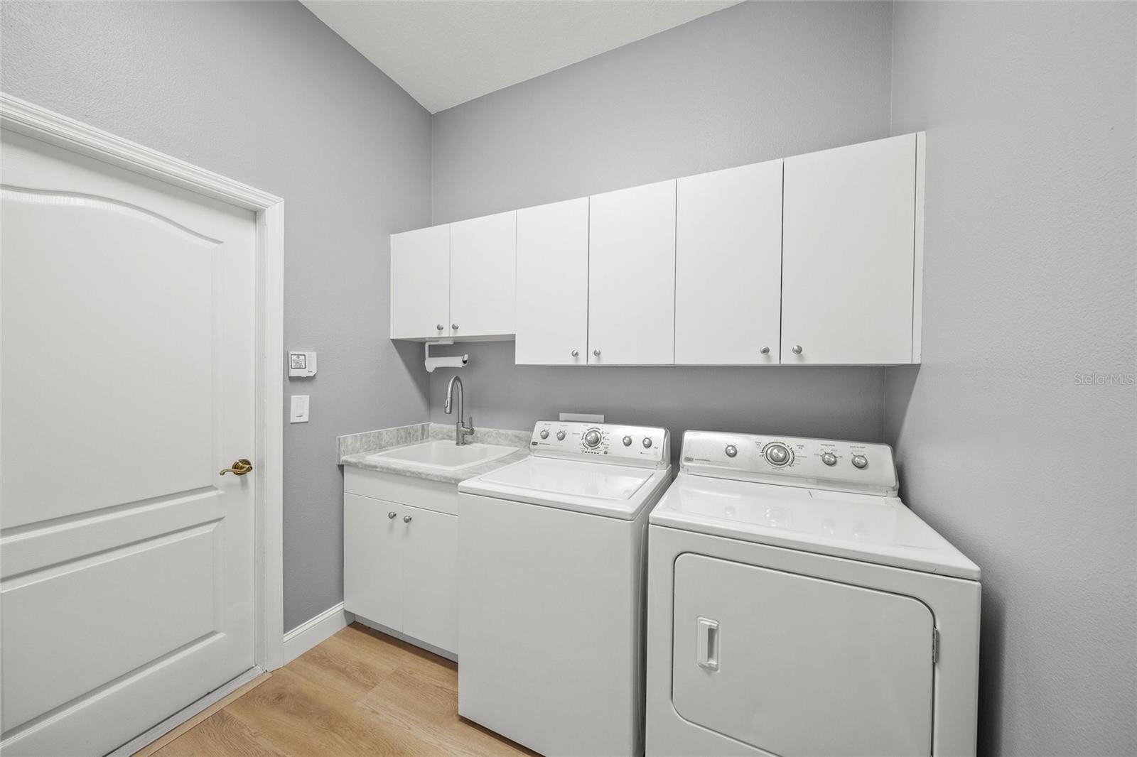 Image 38 of 41 For 9106 Yarberry Street