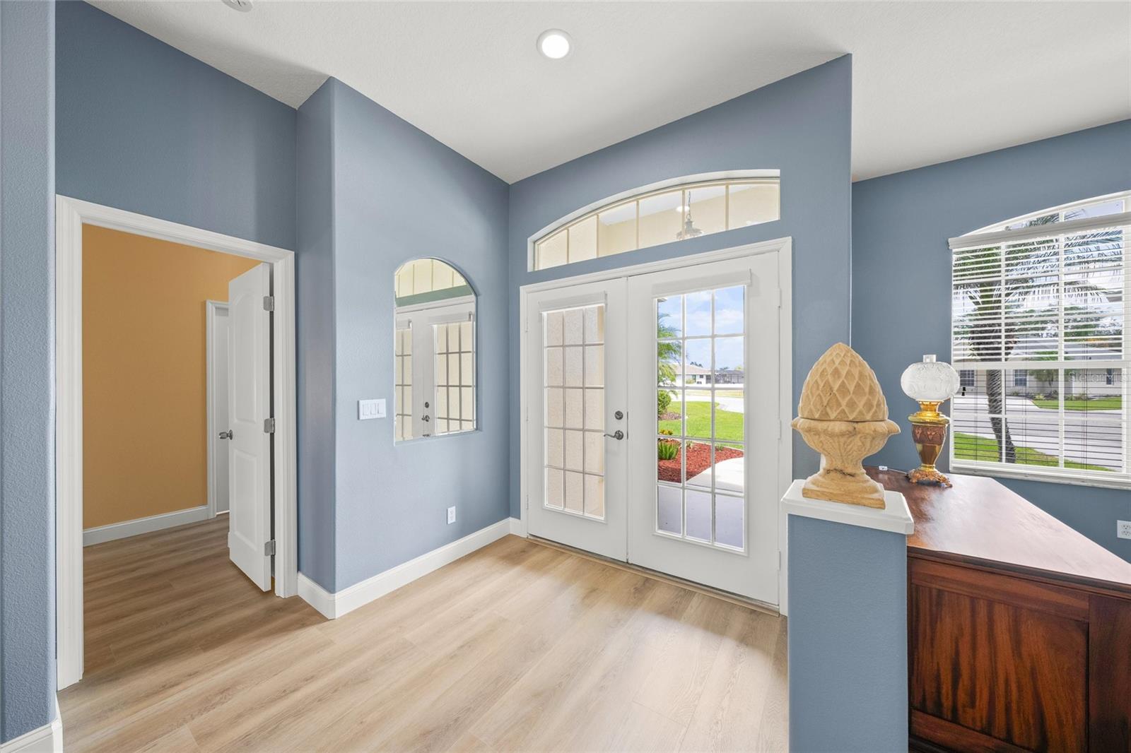 Image 9 of 41 For 9106 Yarberry Street