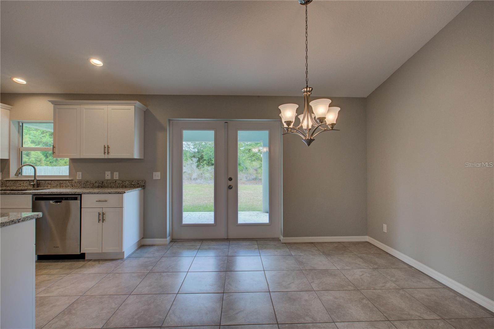 Image 13 of 37 For 25 Sabot Court