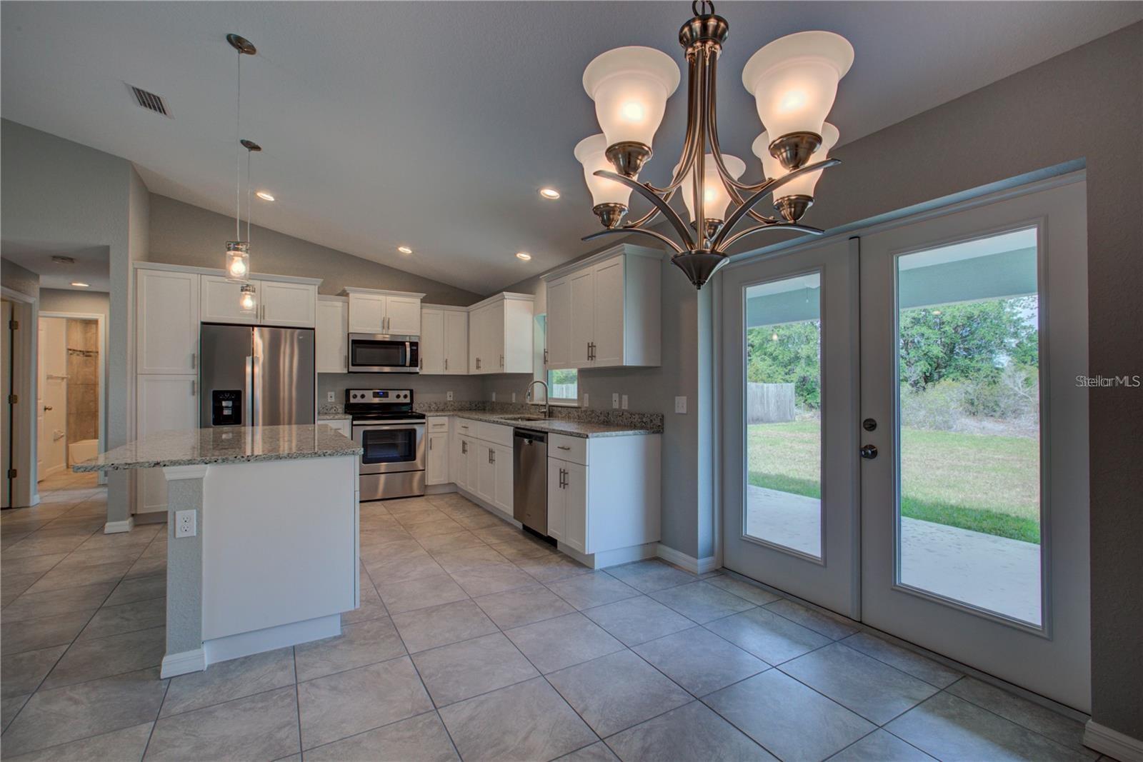 Image 14 of 37 For 25 Sabot Court