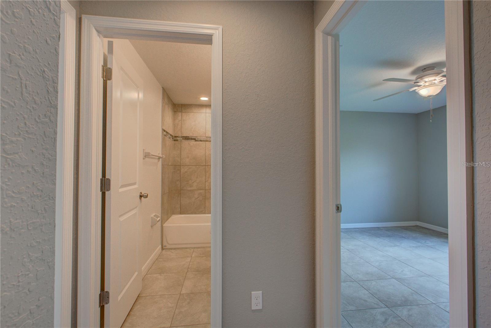 Image 28 of 37 For 25 Sabot Court