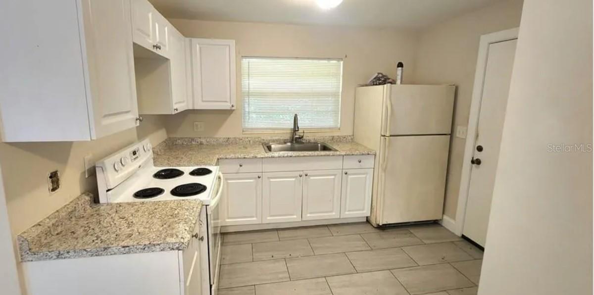 Image 6 of 7 For 1410 15th Place
