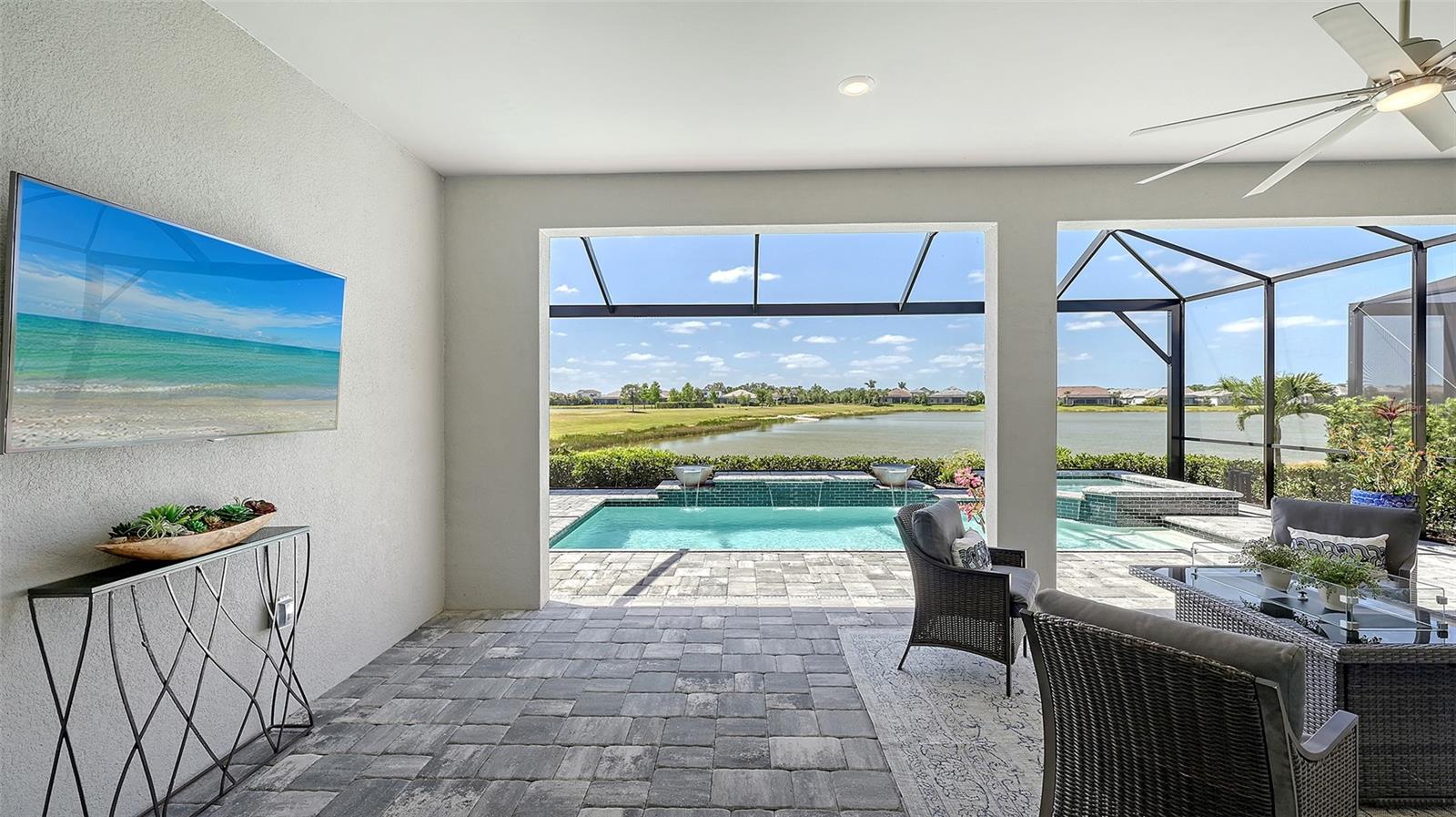 Image 18 of 90 For 7889 Mainsail Lane