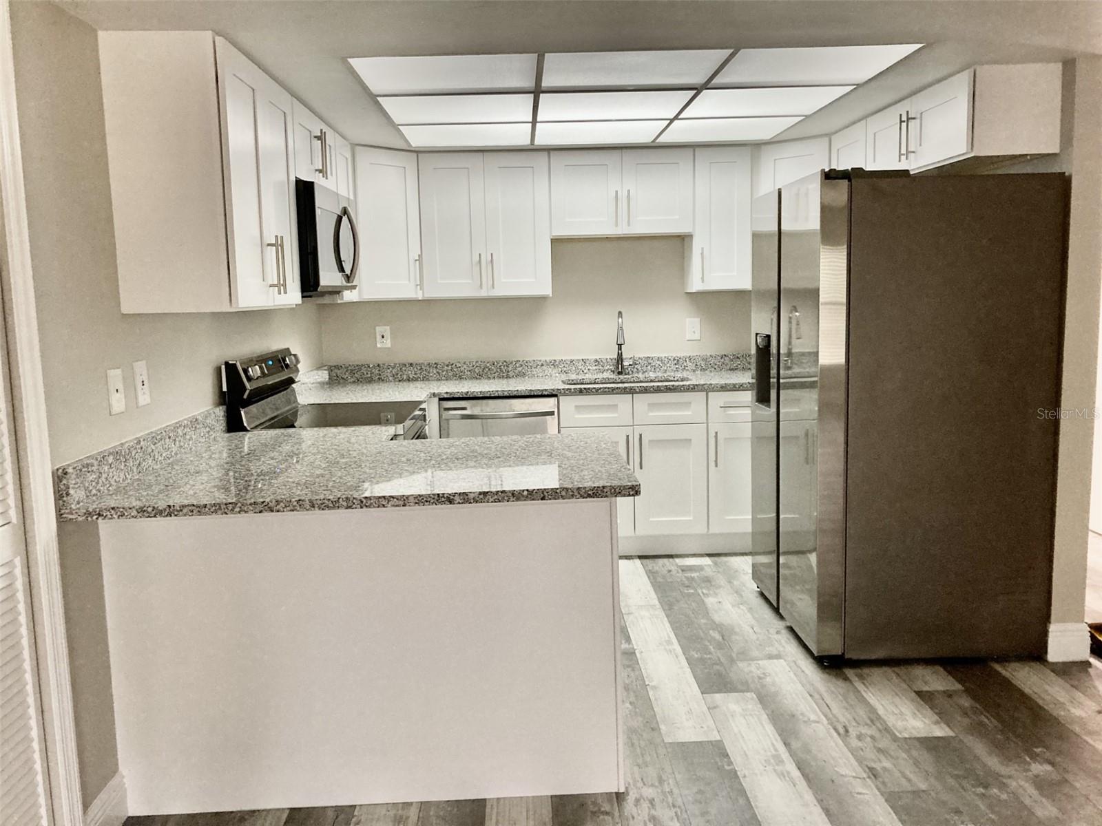 Listing photo id 5 for 5008 Manatee Avenue W 2