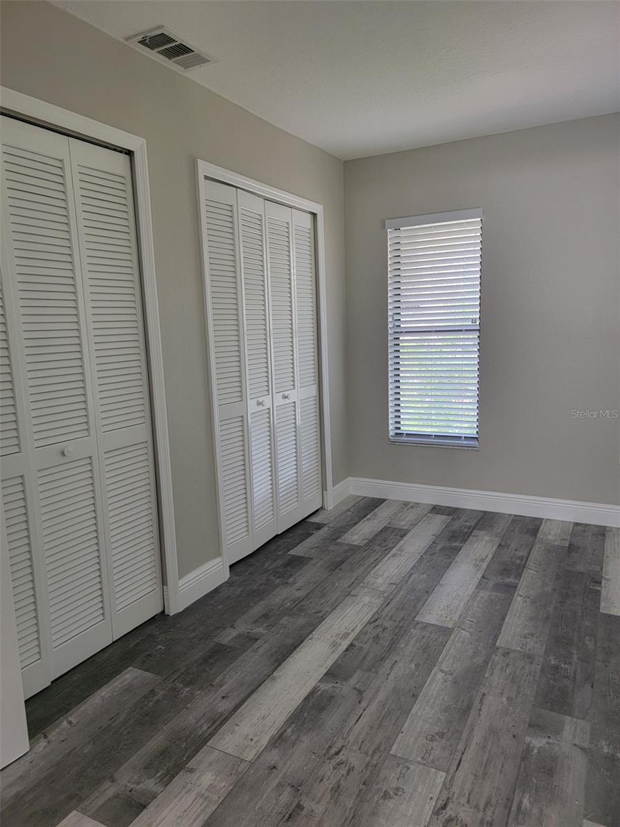 Listing photo id 6 for 5008 Manatee Avenue W 2