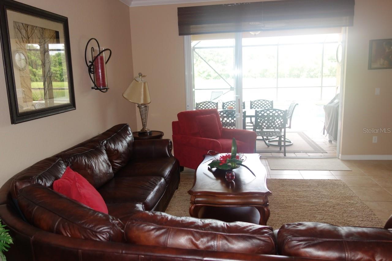 Image 3 of 15 For 339 River Enclave Court